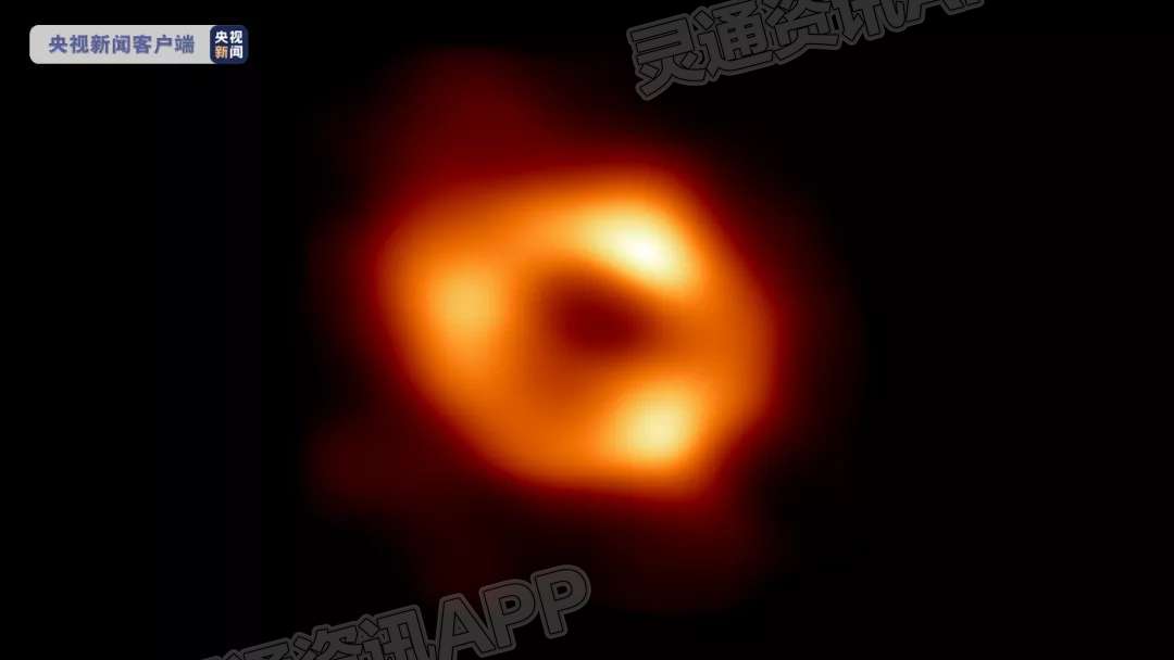 首次公布！银河系中心超大质量黑洞照片，长这样|半岛官方下载地址(图1)