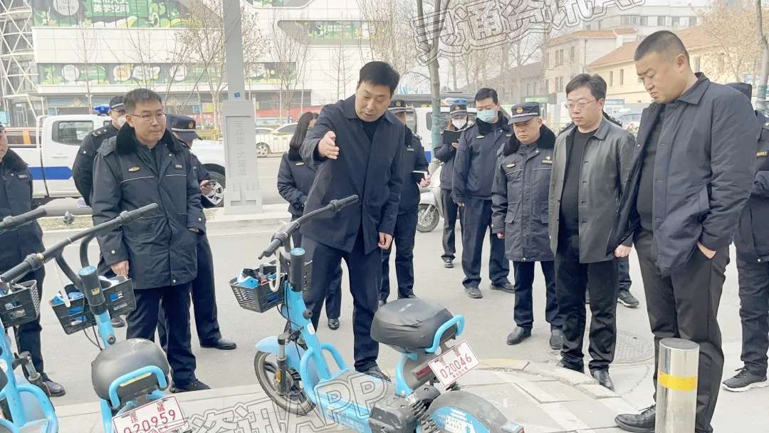 运城市城管综合执法队开展中心城区市容秩序突出问题集中排查整治专项行动‘半岛官方下载入口’(图2)