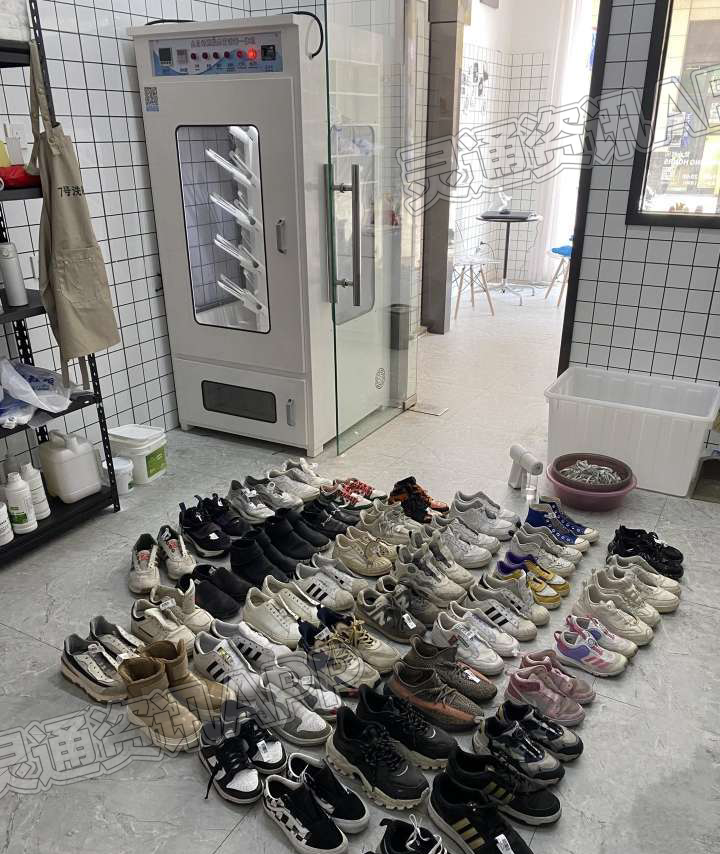 pg电子官方网站|繁忙的一天，整理家里的臭鞋子，你们家鞋子多吗？(图1)