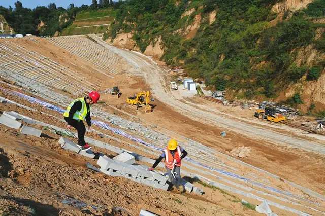 【环球体育app在线登录】运三高速黄河连接线建设正酣，预计2022年下半年建成(图8)