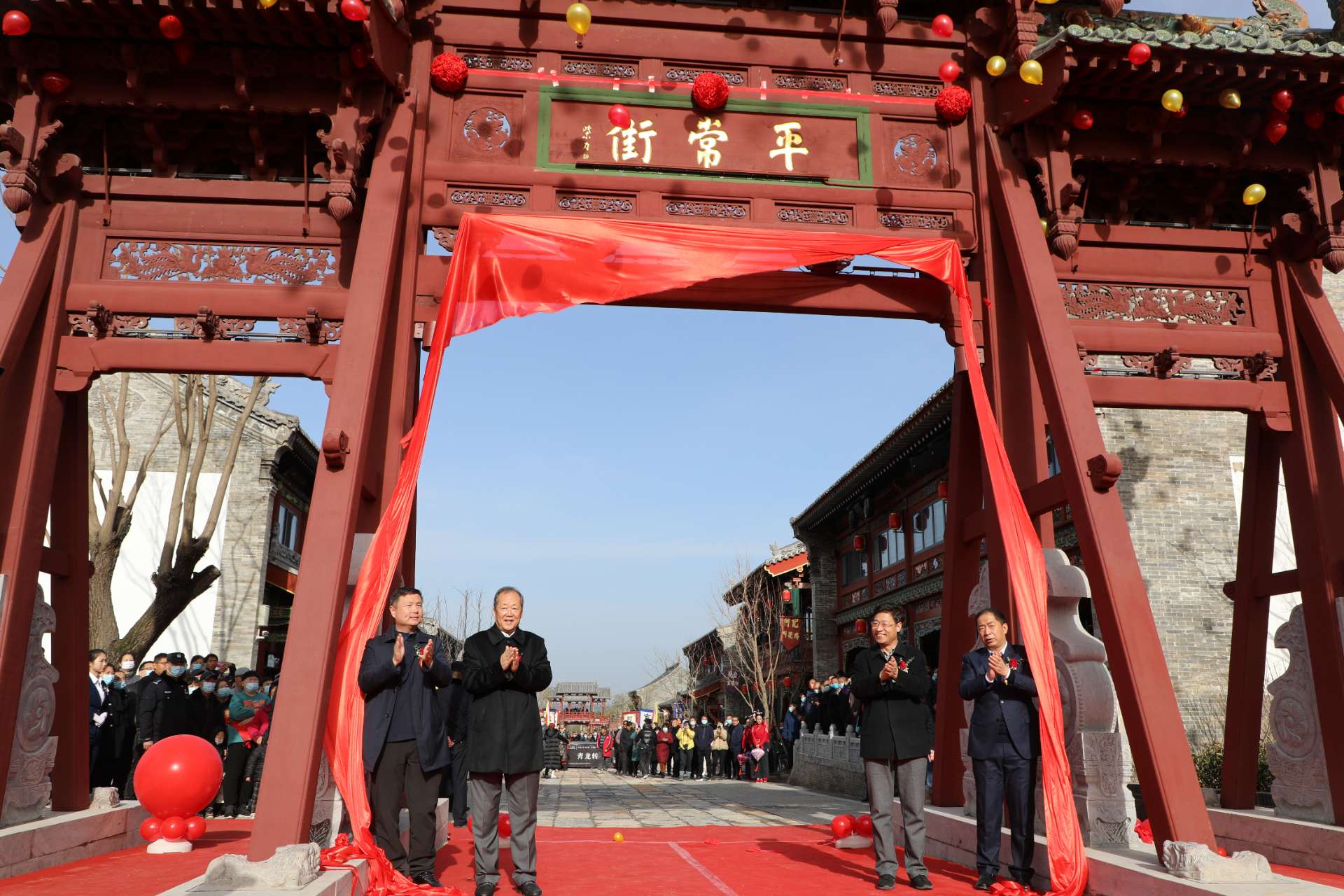 雷火电竞首页-盐湖文旅融合发展成果新窗口——平常街开街啦！(图5)