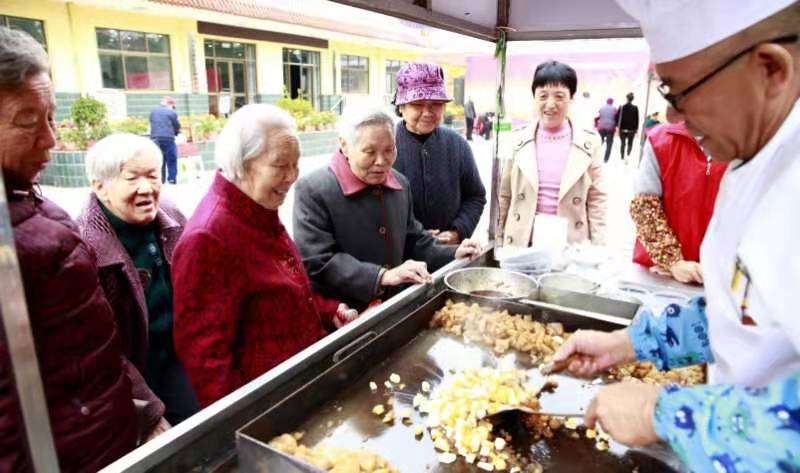 养老院里“赶大集” ！ 运城市盐湖区第十二届运城舜帝德孝文化节“喜乐重阳，情暖夕...|bat365在线平台(图7)