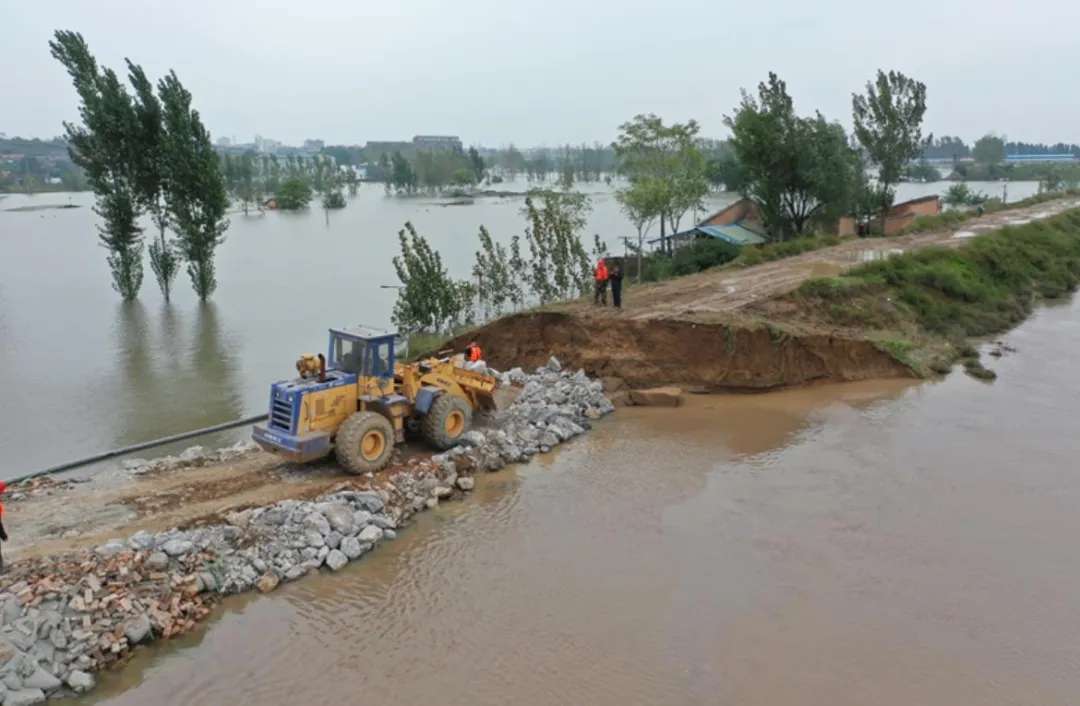 山西积极应对持续强降雨，防汛抢险灾害救助有力推进：im电竞(图2)