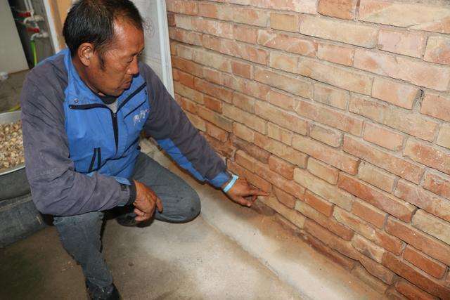 夏县一移民村项目工程质量问题多，墙体松动、地板塌陷、墙体裂缝...“bat365在线登录入口”(图5)